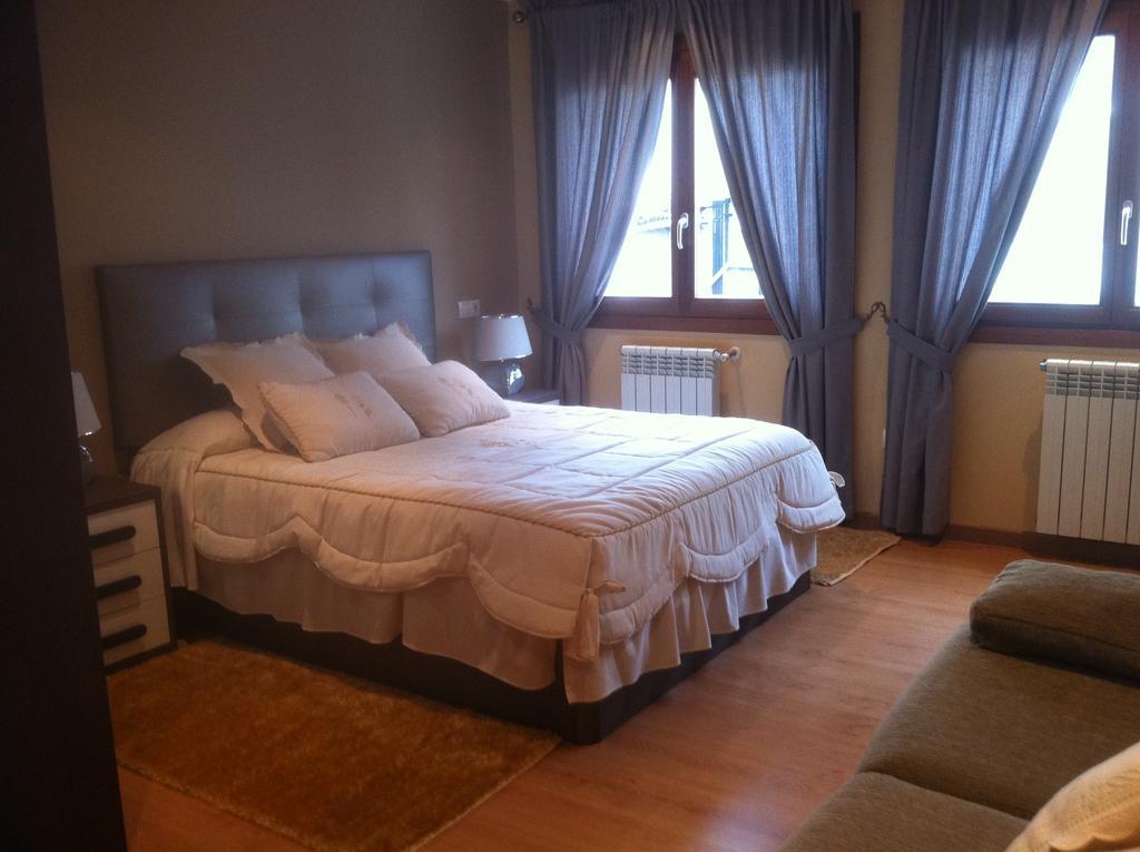 Hotel Airinos Aires à Saint-Jacques-de-Compostelle Chambre photo